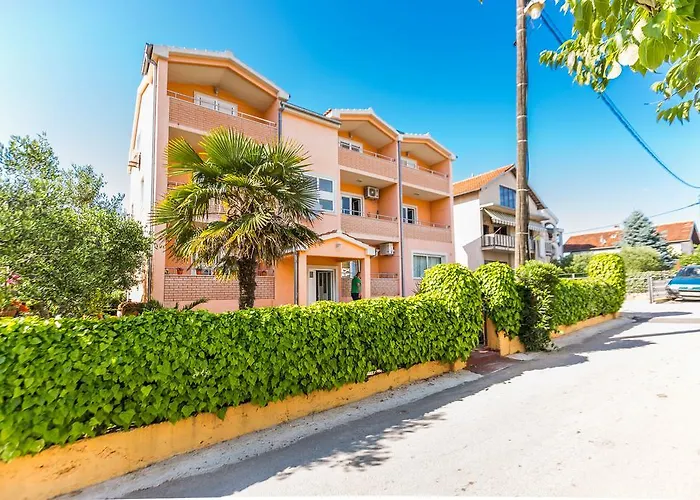 Marant - Free Parking